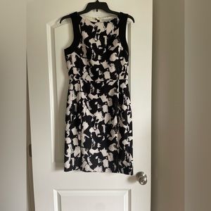 Women’s business casual dress